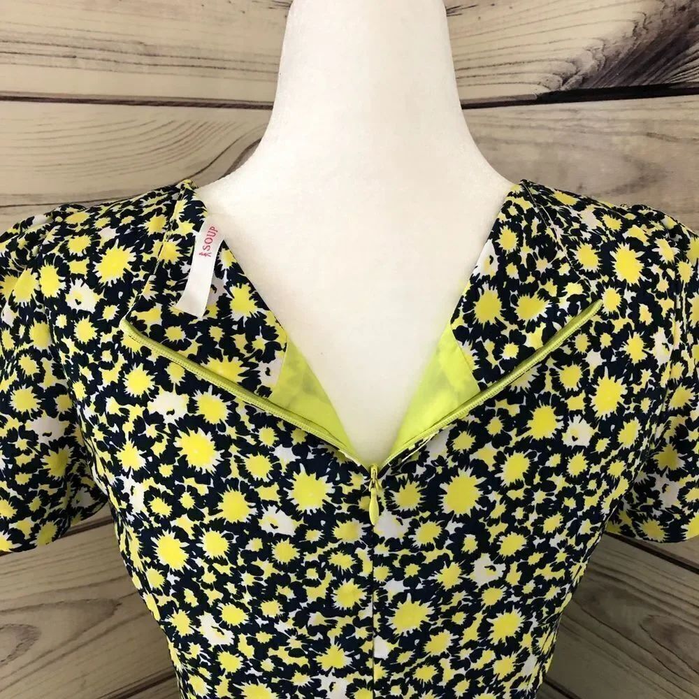 Navy&Yellow Floral Short Sleeve Fit & Flare Dress - Picture 7 of 10
